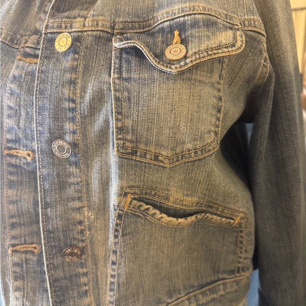 Gap Blue Denim Jacket With Silver Button - image 4